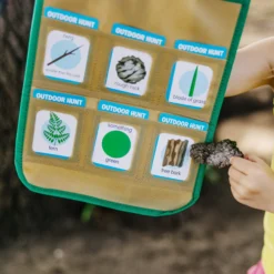 Let’s Explore Indoor/Outdoor Scavenger Hunt Play Set