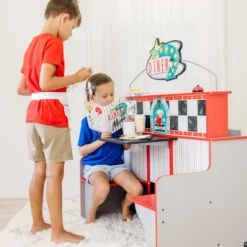 Star Diner Restaurant Play Set