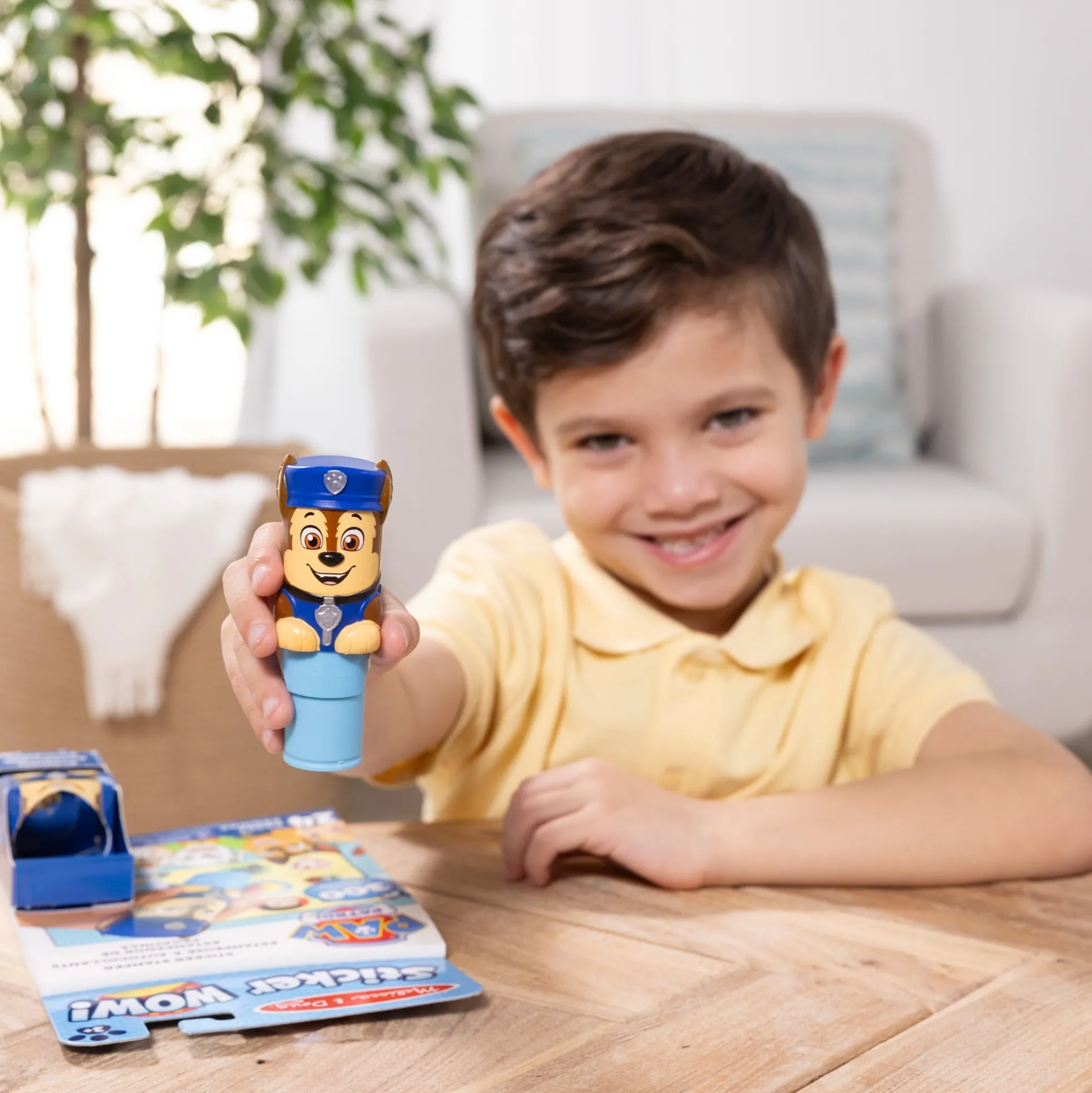 Sticker WOW!™ Activity Pad & Sticker Stamper - PAW Patrol Chase