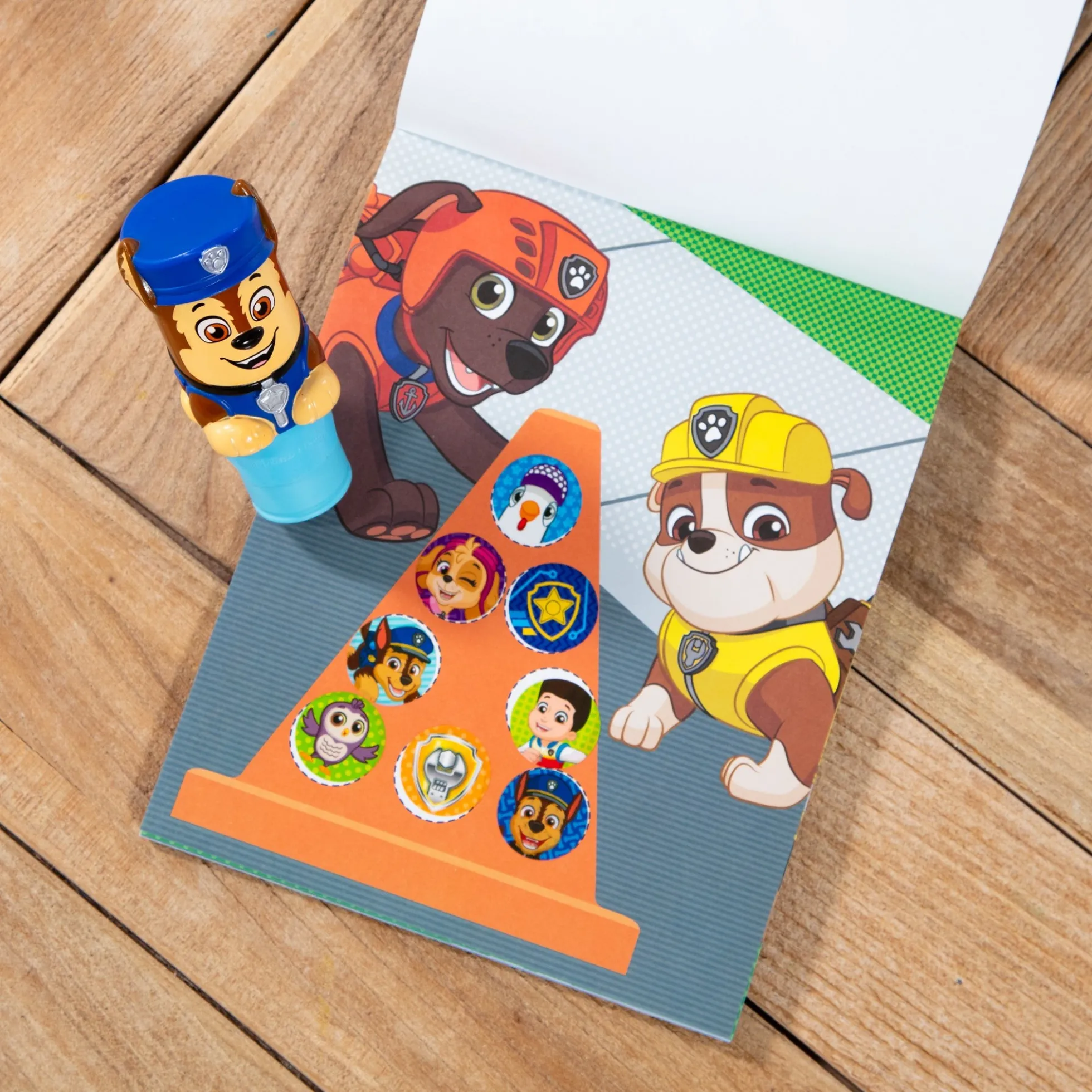 Sticker WOW!™ Activity Pad & Sticker Stamper - PAW Patrol Chase