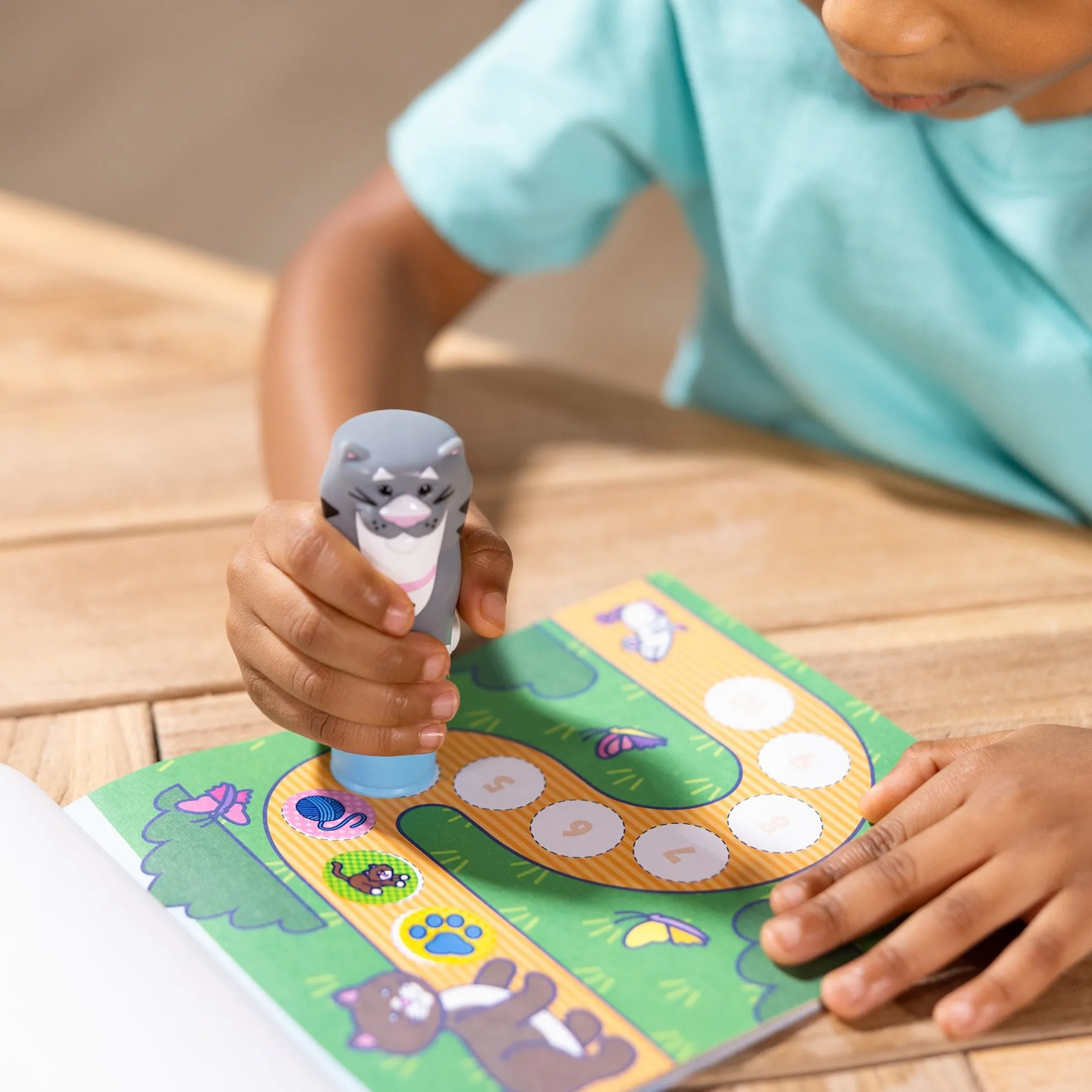 Sticker WOW!™ Activity Pad & Sticker Stamper - Cat
