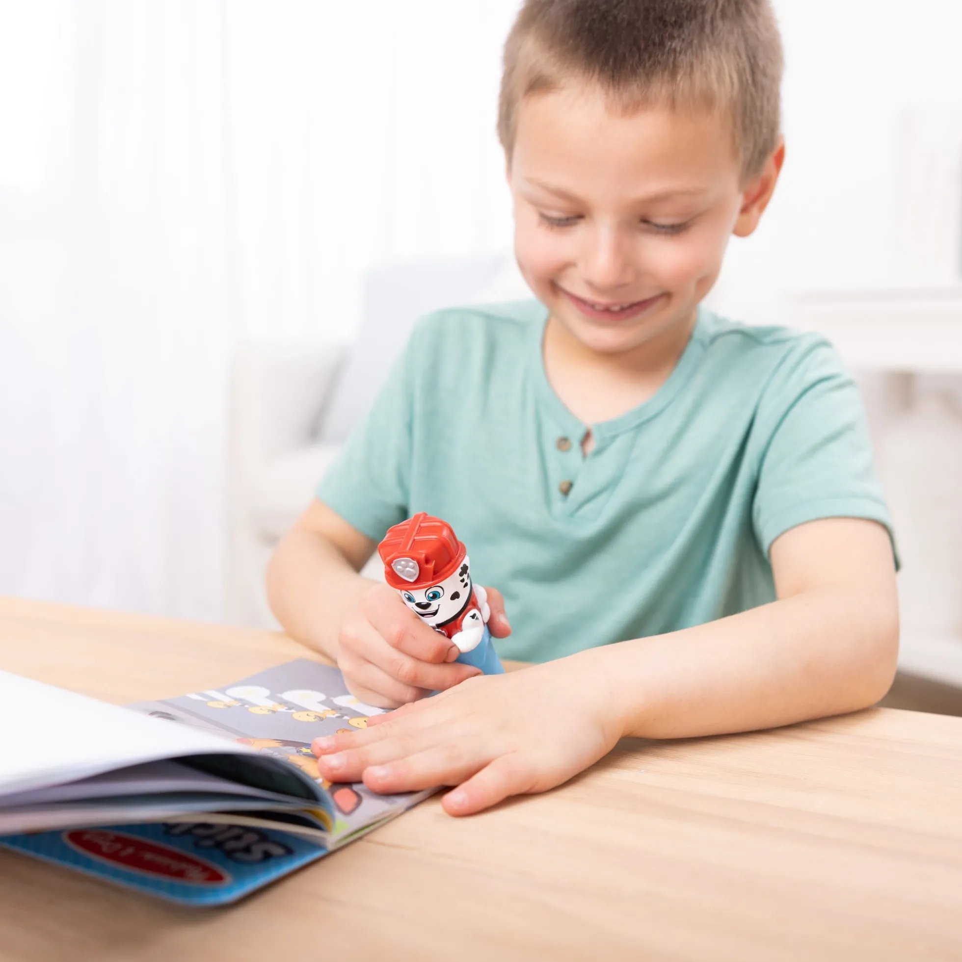 Sticker WOW!™ PAW Patrol Marshall Bundle: Activity Pad & Sticker Stamper + Mini Activity Pad and 200 Refill Stickers