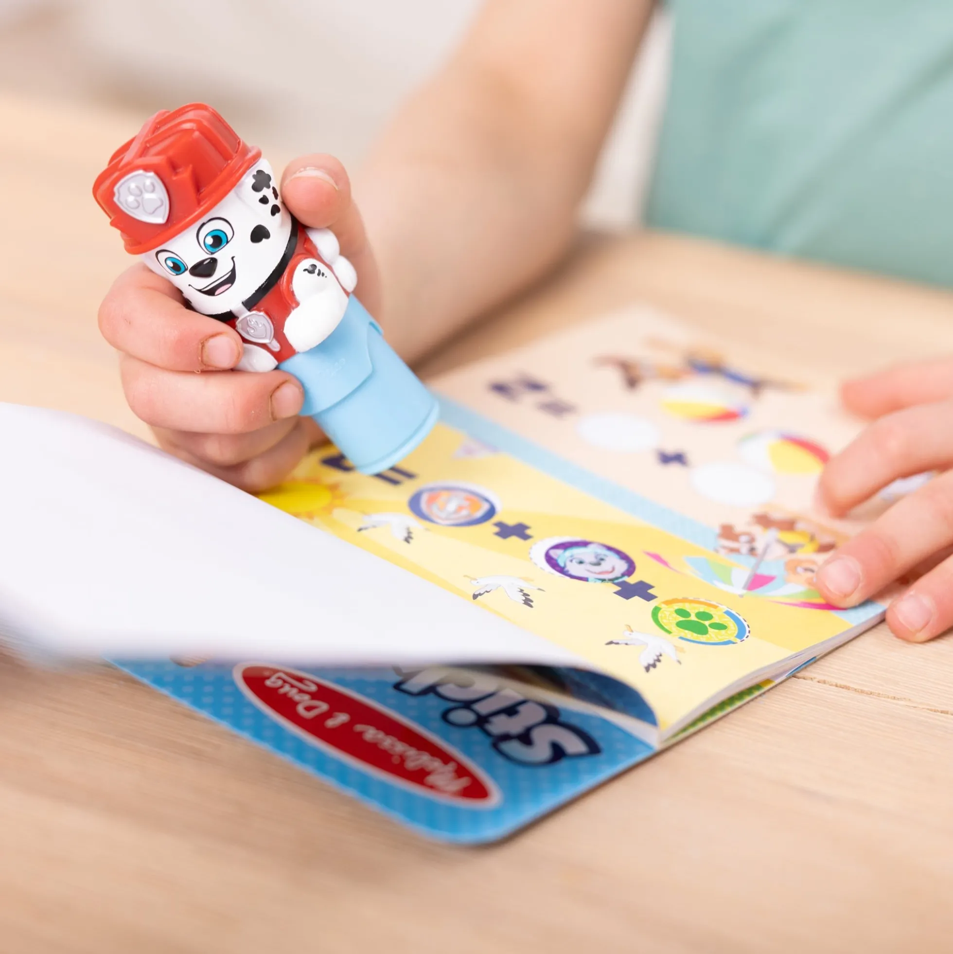 Sticker WOW!™ PAW Patrol Marshall Bundle: Activity Pad & Sticker Stamper + Mini Activity Pad and 200 Refill Stickers