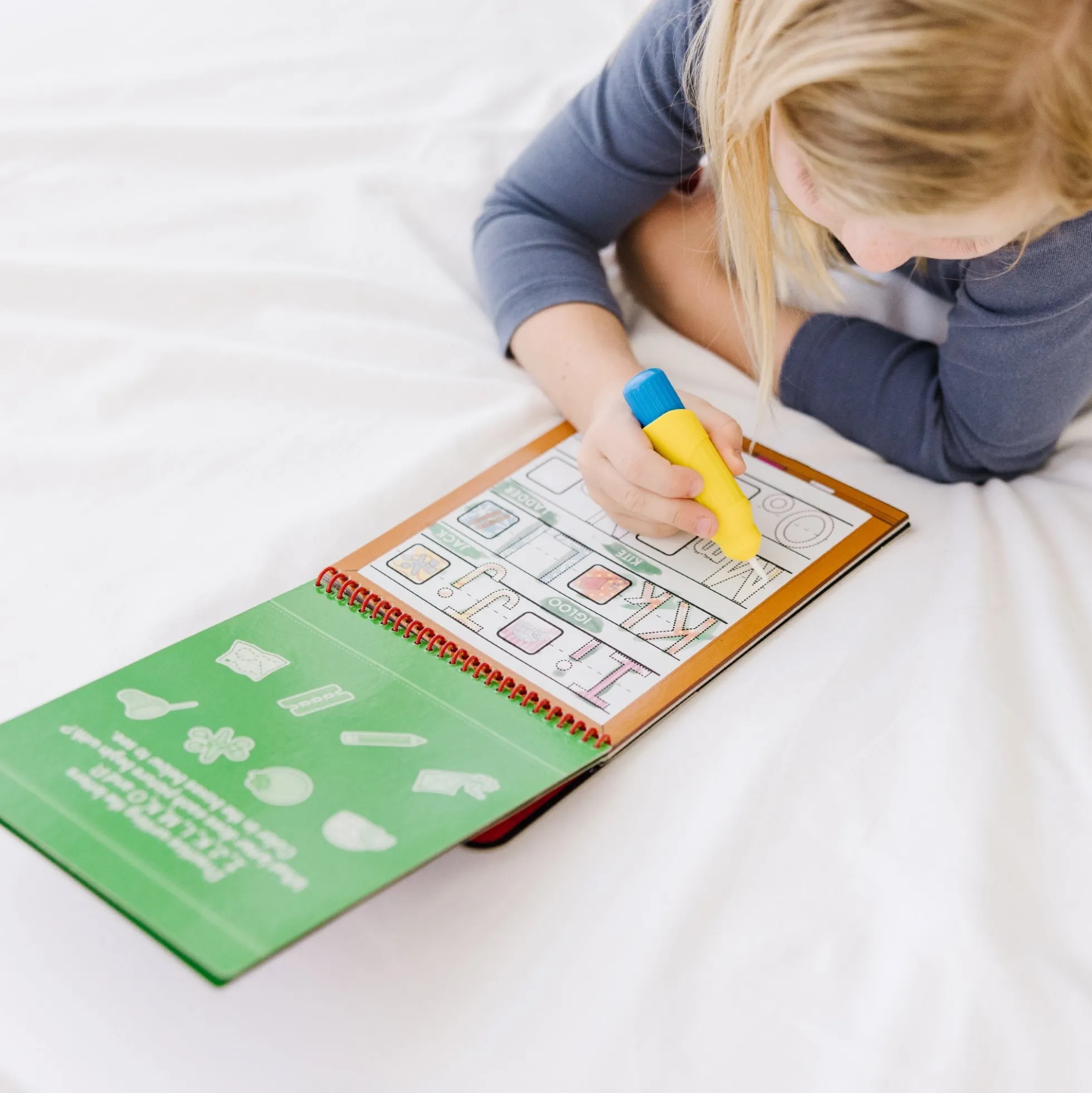 Water Wow! Water-Reveal Activity Pad - Alphabet